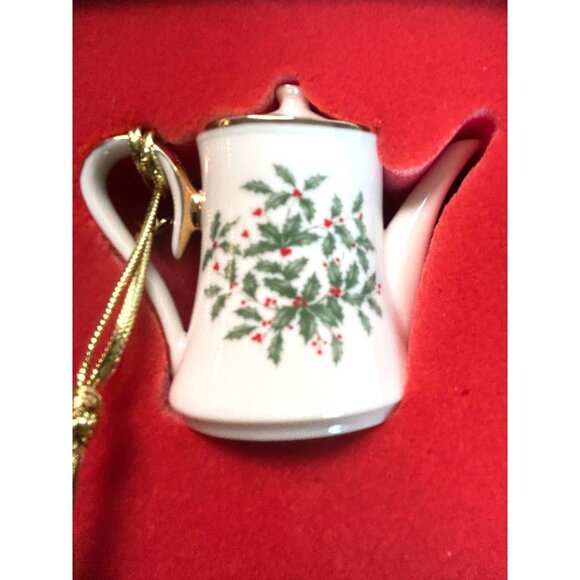 Lenox Miniature Teapot Ornament Holly Berry Gold Tassel Handcrafted In Thailand - Picture 1 of 8